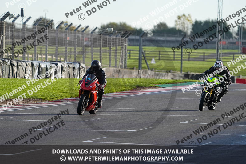 donington no limits trackday;donington park photographs;donington trackday photographs;no limits trackdays;peter wileman photography;trackday digital images;trackday photos